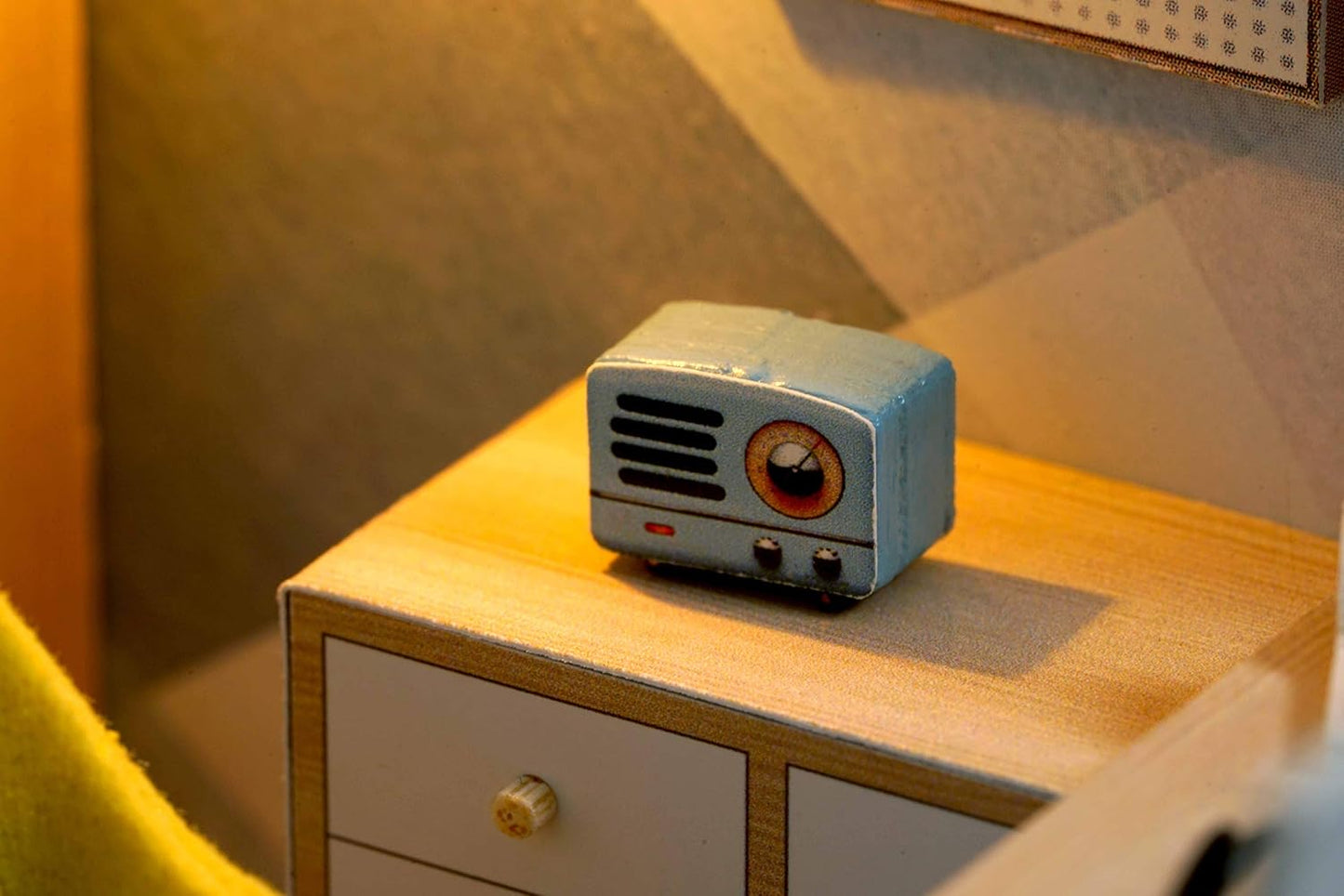 DIY Miniatures Dollhouse Kit, Miniature House Kit, DIY Miniature Dollhouse Craft Kits for Adults, Mini House Kits with LED Light & Dust Cover, Creative Room Idea for Birthday Gift