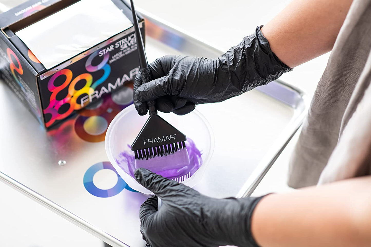Black Disposable Nitrile Gloves - Latex-Free, Large Size, Ideal for Cleaning and Mechanic Use