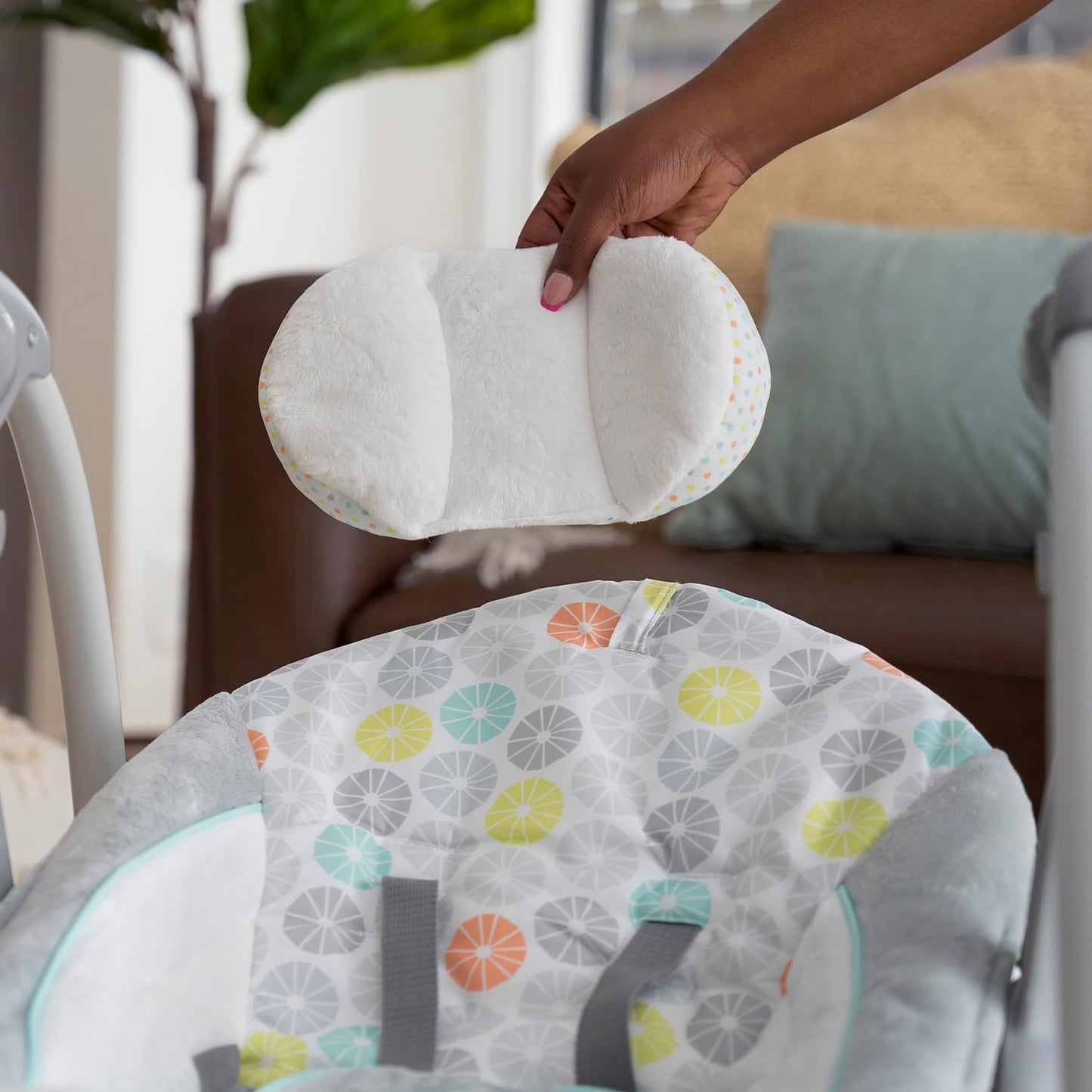 5-Speed Portable Baby Swing with Music, Nature Sounds, and Energy-Efficient Technology for Infants 0-9 Months