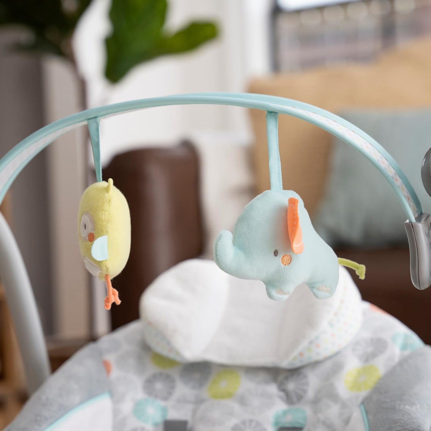 5-Speed Portable Baby Swing with Music, Nature Sounds, and Energy-Efficient Technology for Infants 0-9 Months