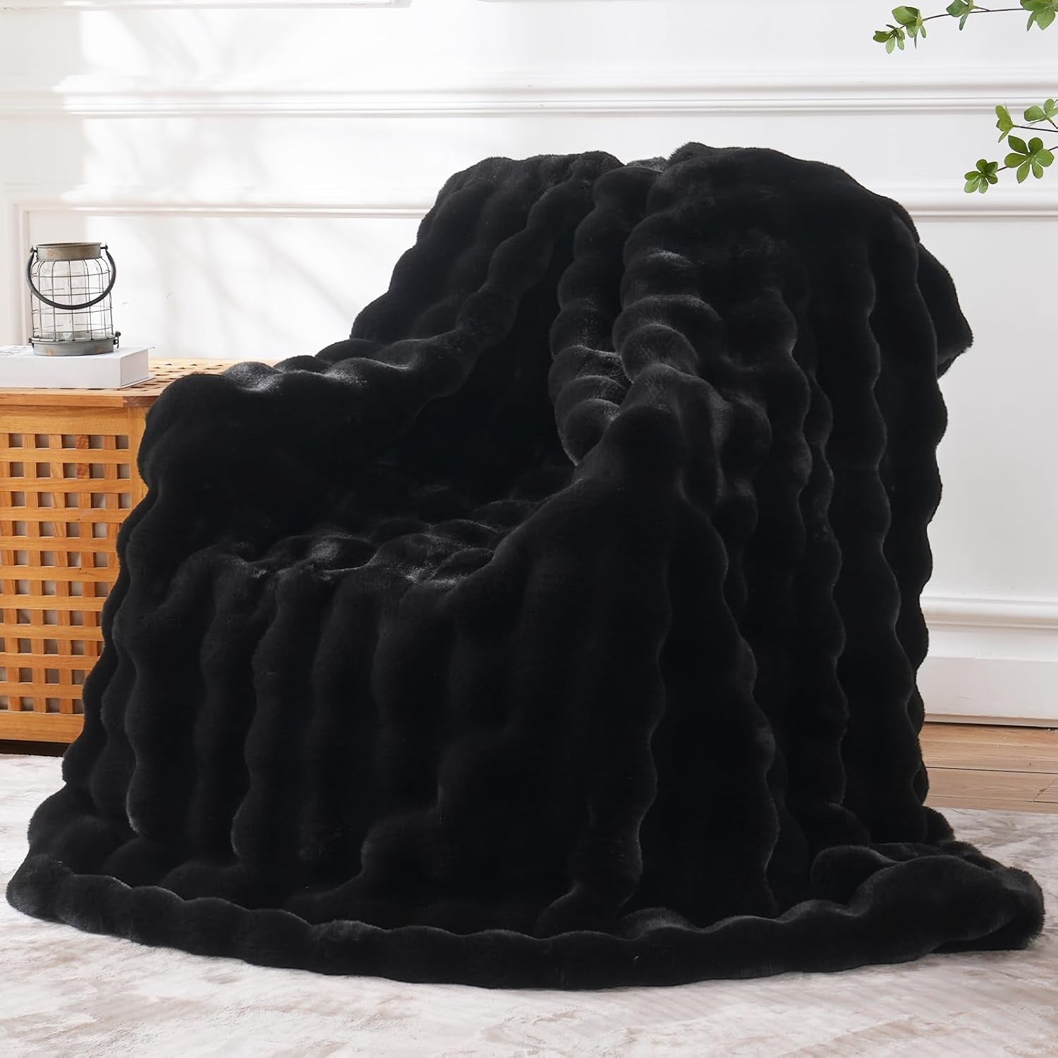 Luxurious Faux Fur Fleece Throw Blanket - Soft, Cozy, and Plush 51x63 Inches in White for Couch, Chair, and Bed