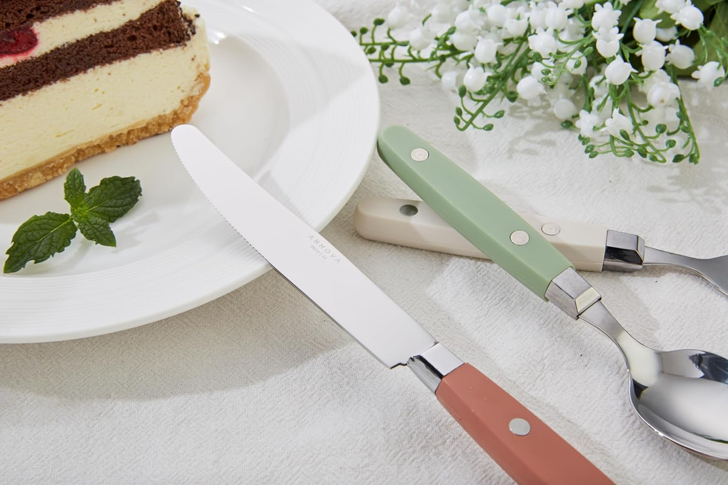 20-Piece Stainless Steel Silverware Set with Colorful Riveted Handles in Retro Morandi Design